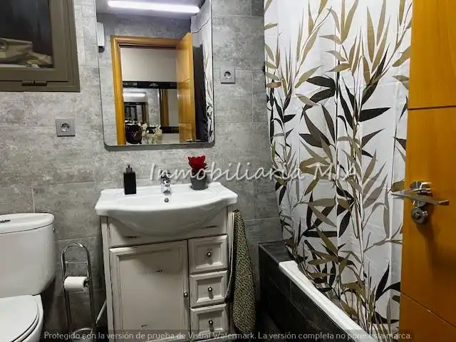 Badezimmer von Dachboden zum Verkauf in Torremolinos mit Heizung, Terrasse und Abstellraum