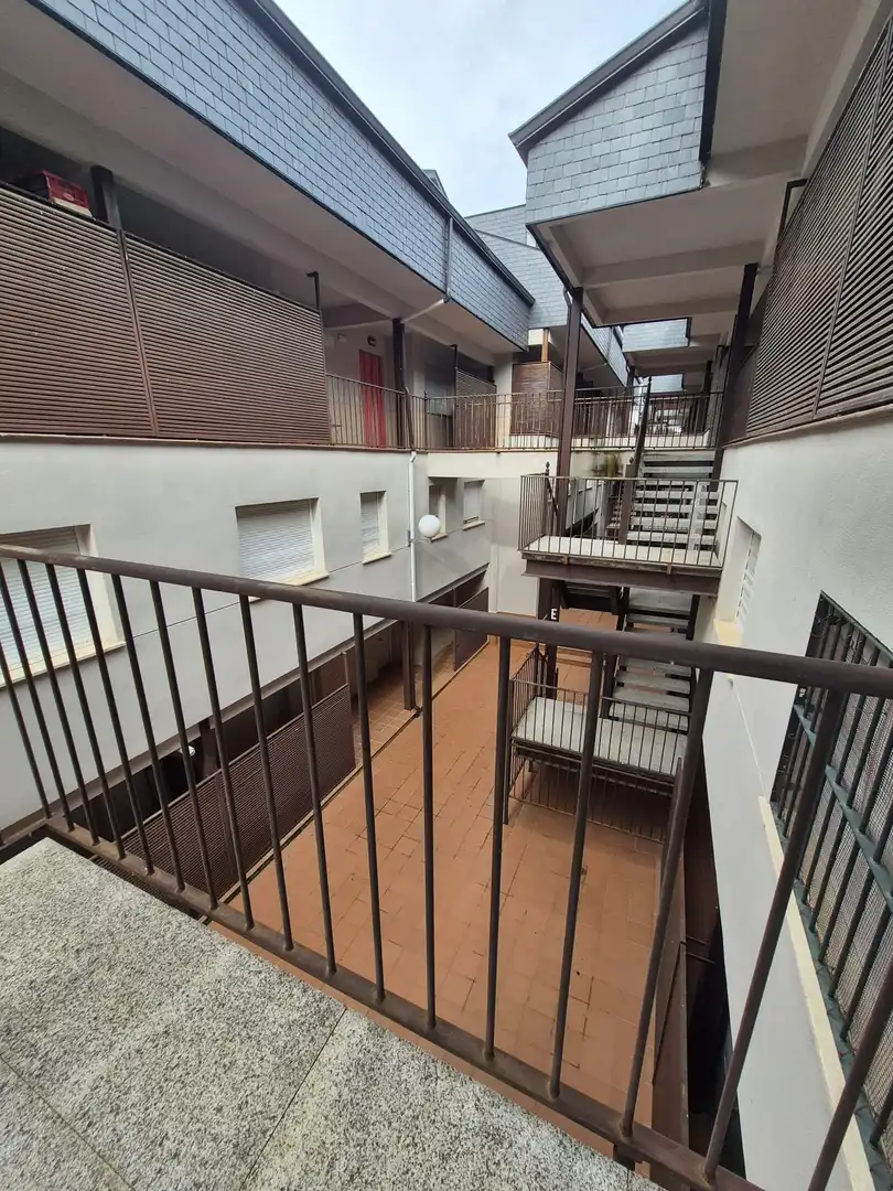 Terraza de Dúplex en venta en Navaluenga con Calefacción, Terraza y Amueblado