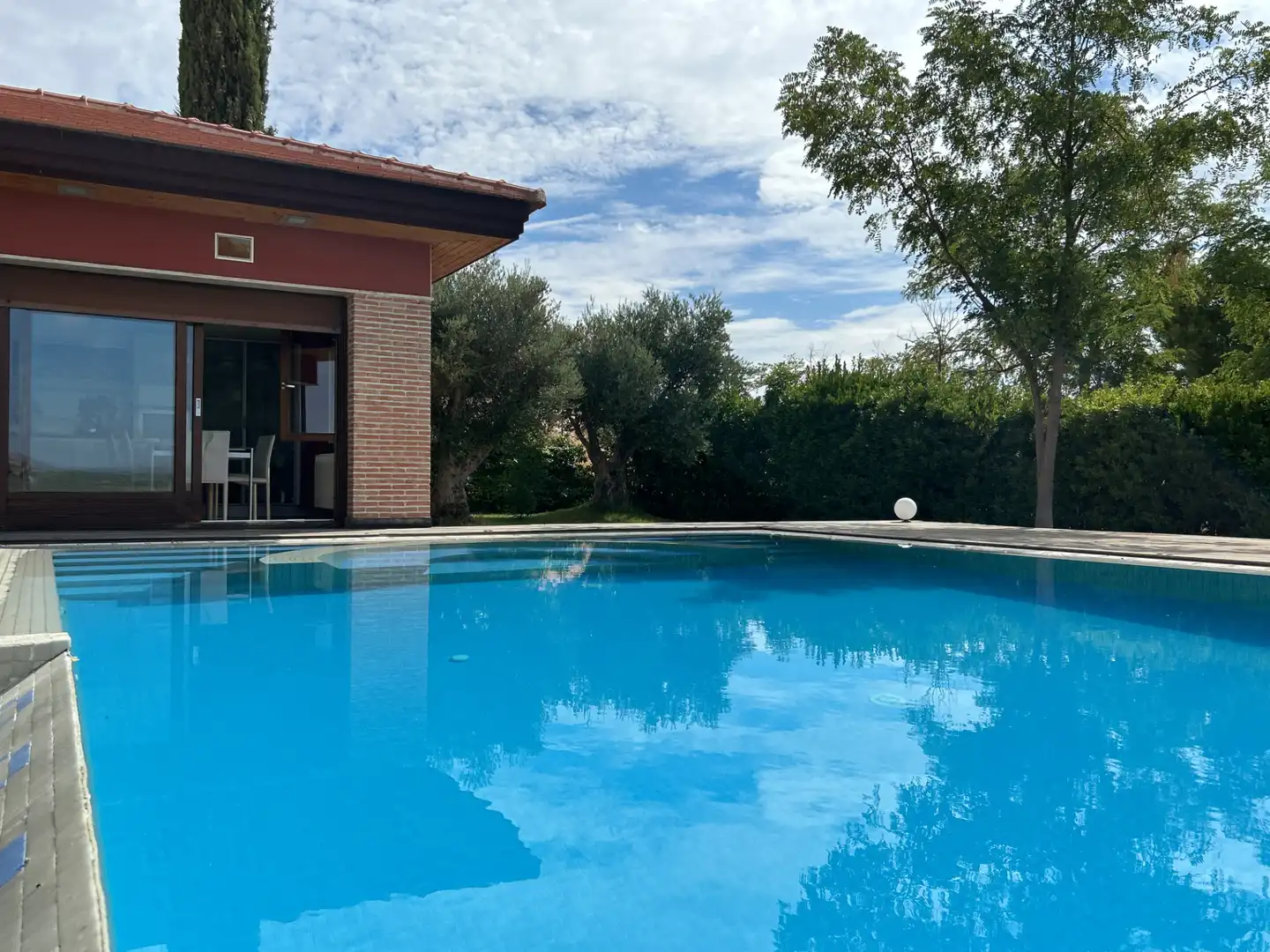 Piscina de Casa o xalet en venda en Layos amb Aire condicionat, Calefacció i Jardí privat
