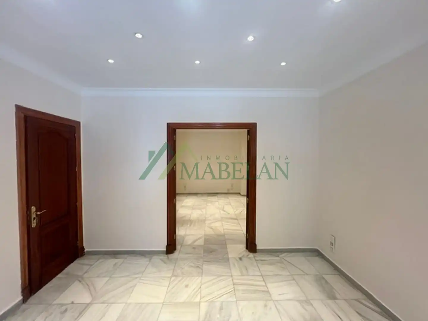 Office for rent in Jerez de la Frontera  with Heating