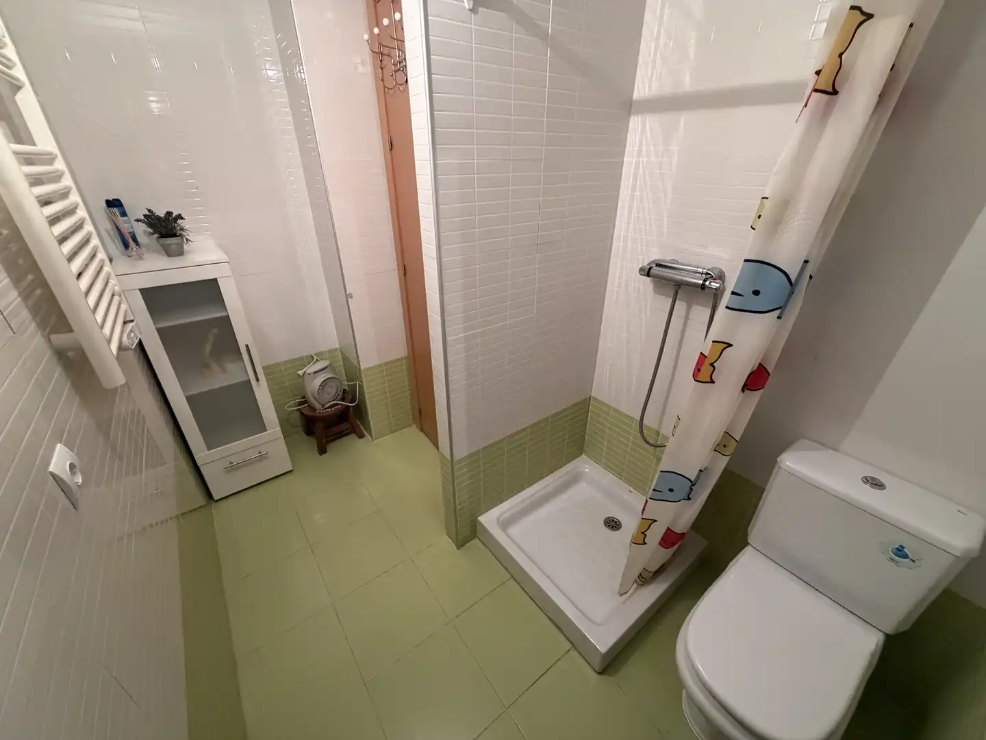 Baño de Piso en venta en Yuncler con Calefacción, Trastero y Piscina