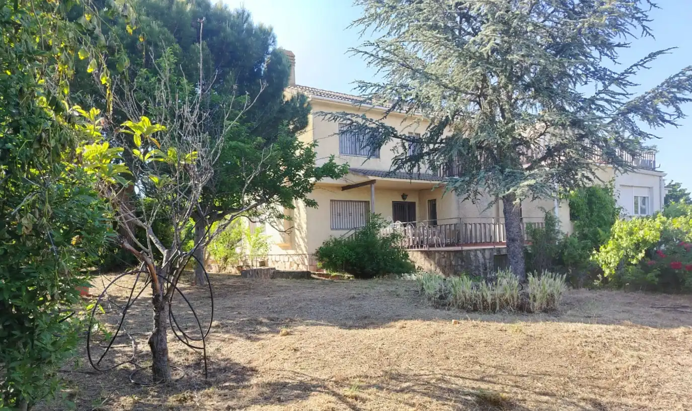 Casa o chalet en venta en Pedrezuela con Calefacción, Jardín privado y Terraza