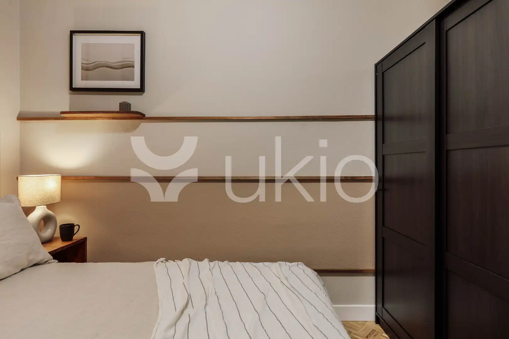 Habitación de Apartamento de alquiler en Barcelona con Aire acondicionado, Calefacción y Amueblado