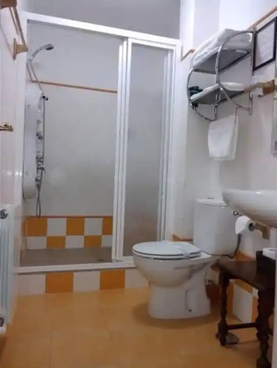Bany de Casa o xalet en venda en Poio amb Aire condicionat, Calefacció i Jardí privat