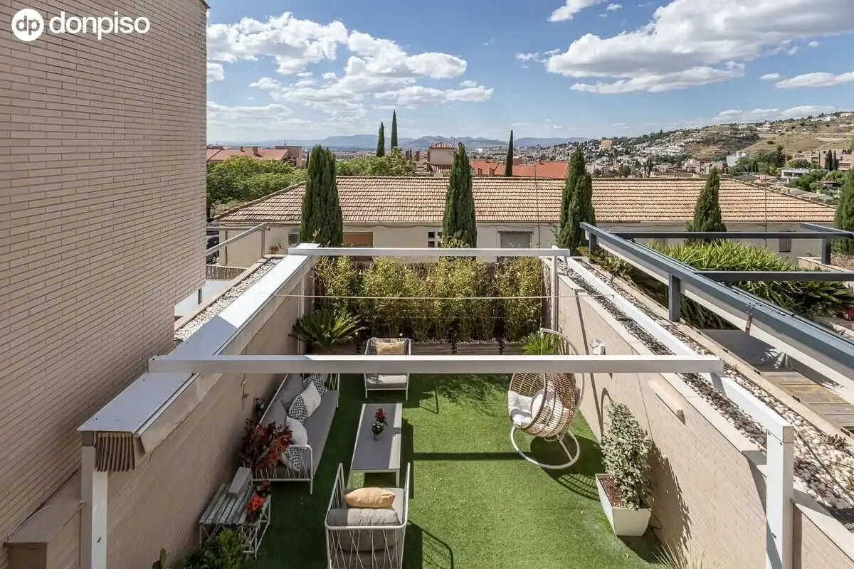 Terrace of Detached homes for sale in Granada