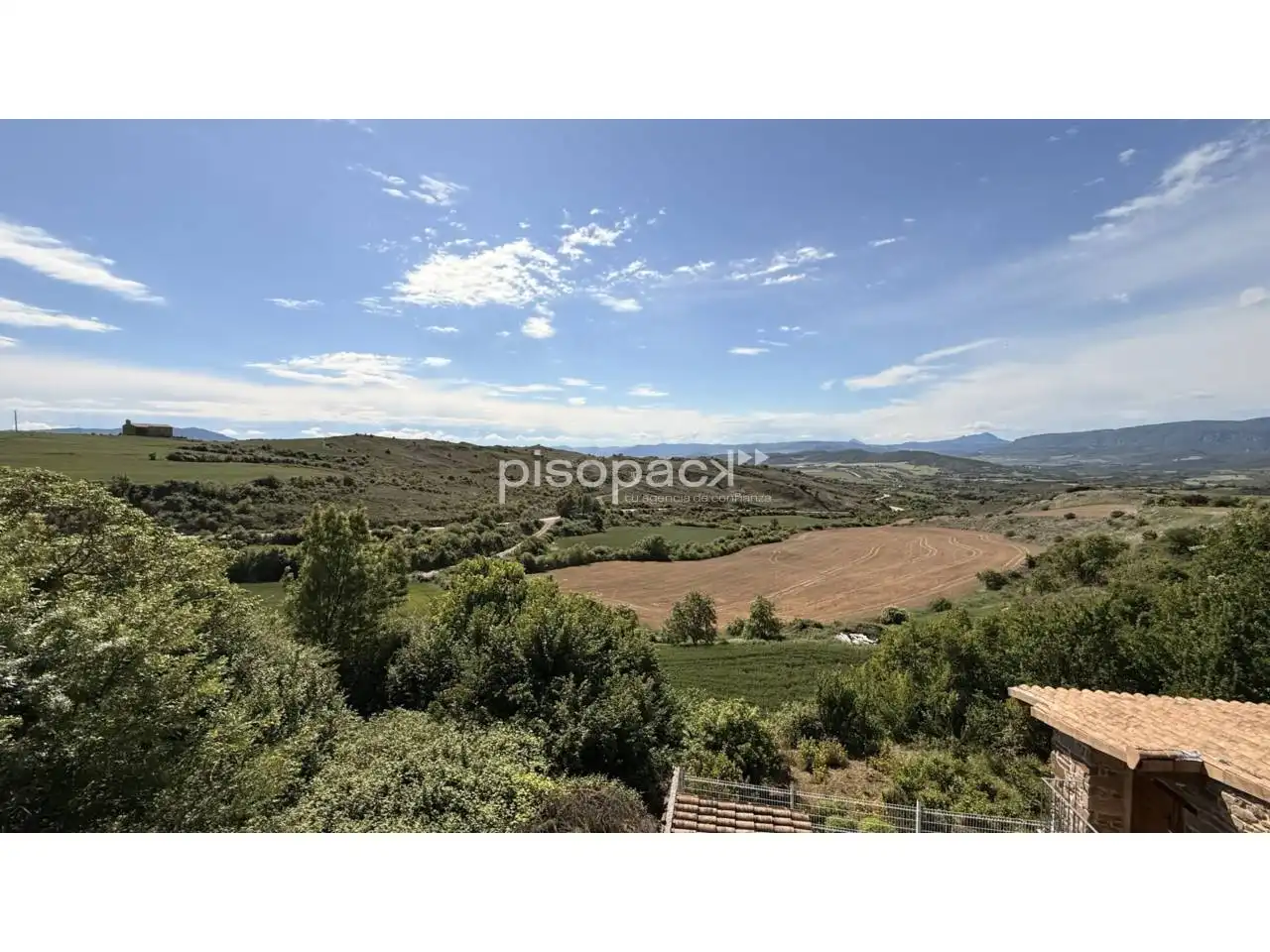 Casa o xalet en venda en Undués de Lerda amb Calefacció, Jardí privat i Parquet
