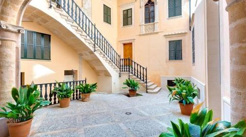 Luminoso apartamento dúplex en venta en el casco antiguo de Palma, Mallorca
