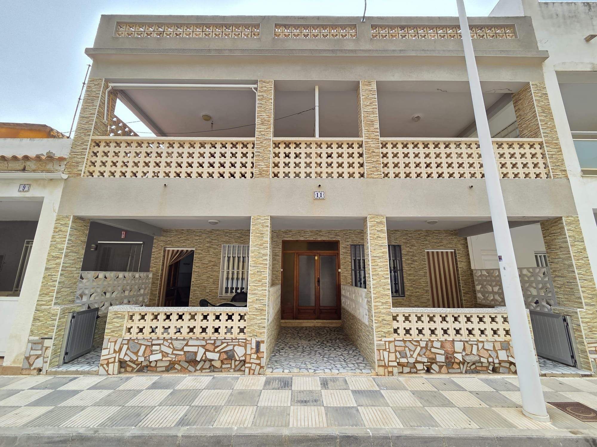 Exterior view of Building for sale in Bellreguard