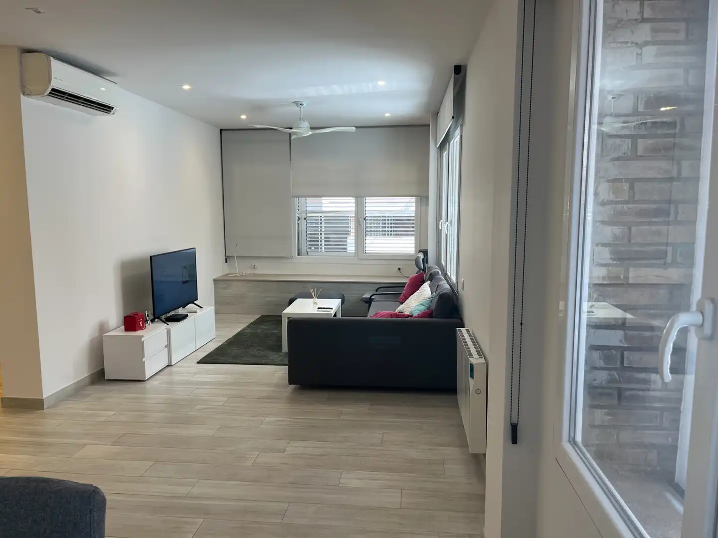 Sala d'estar de Pis en venda en Barcelona amb Aire condicionat, Calefacció i Parquet