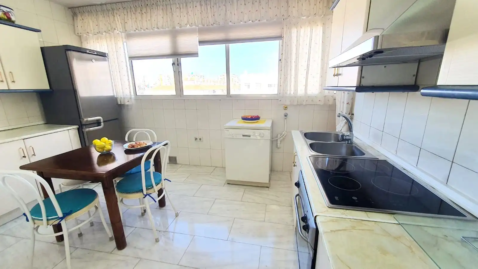 Cocina de Ático en venta en Fuengirola con Aire acondicionado, Amueblado y Horno