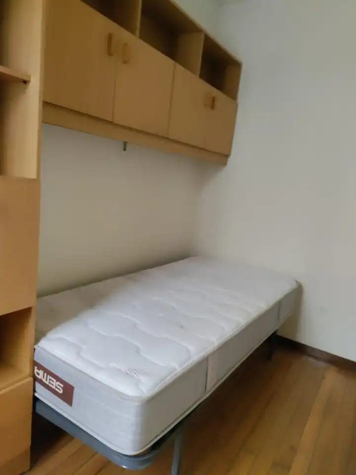 Habitación de Piso en venta en Santiago de Compostela  con Calefacción y Amueblado