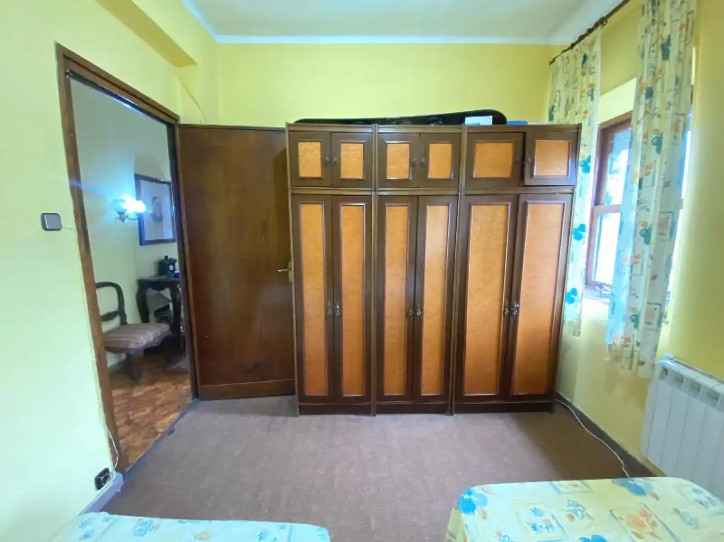 Habitación de Casa o chalet en venta en Torrelavega  con Calefacción, Trastero y Balcón