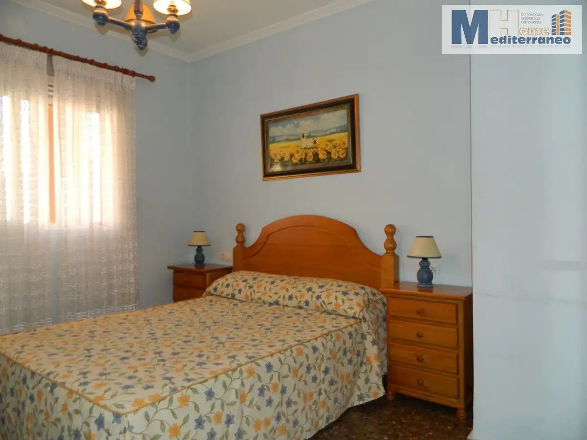 Dormitori de Apartament de lloguer en Canet d'En Berenguer amb Aire condicionat, Calefacció i Terrassa