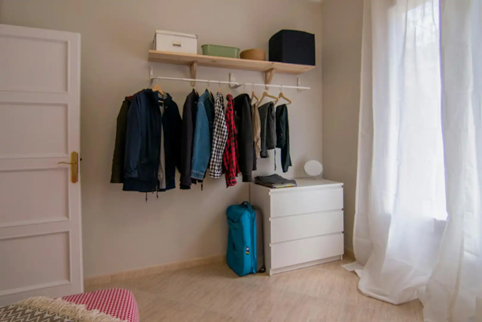Habitación de Piso para compartir en Barcelona con Calefacción, Amueblado y Lavadora