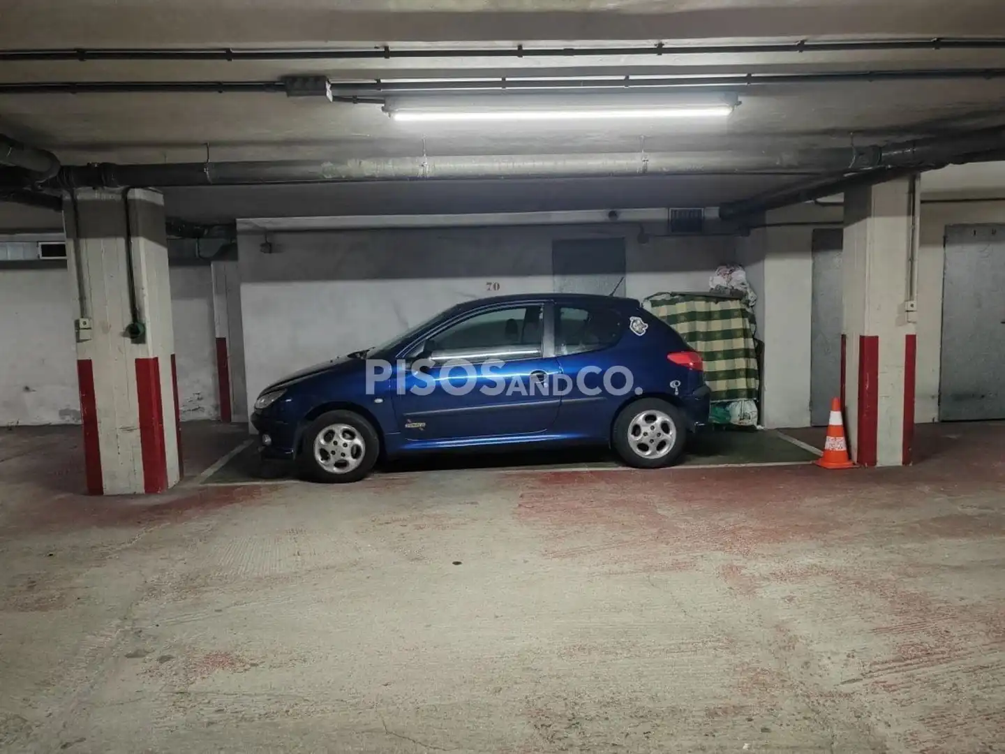 Parking de Piso en venta en A Coruña Capital  con Calefacción y Trastero