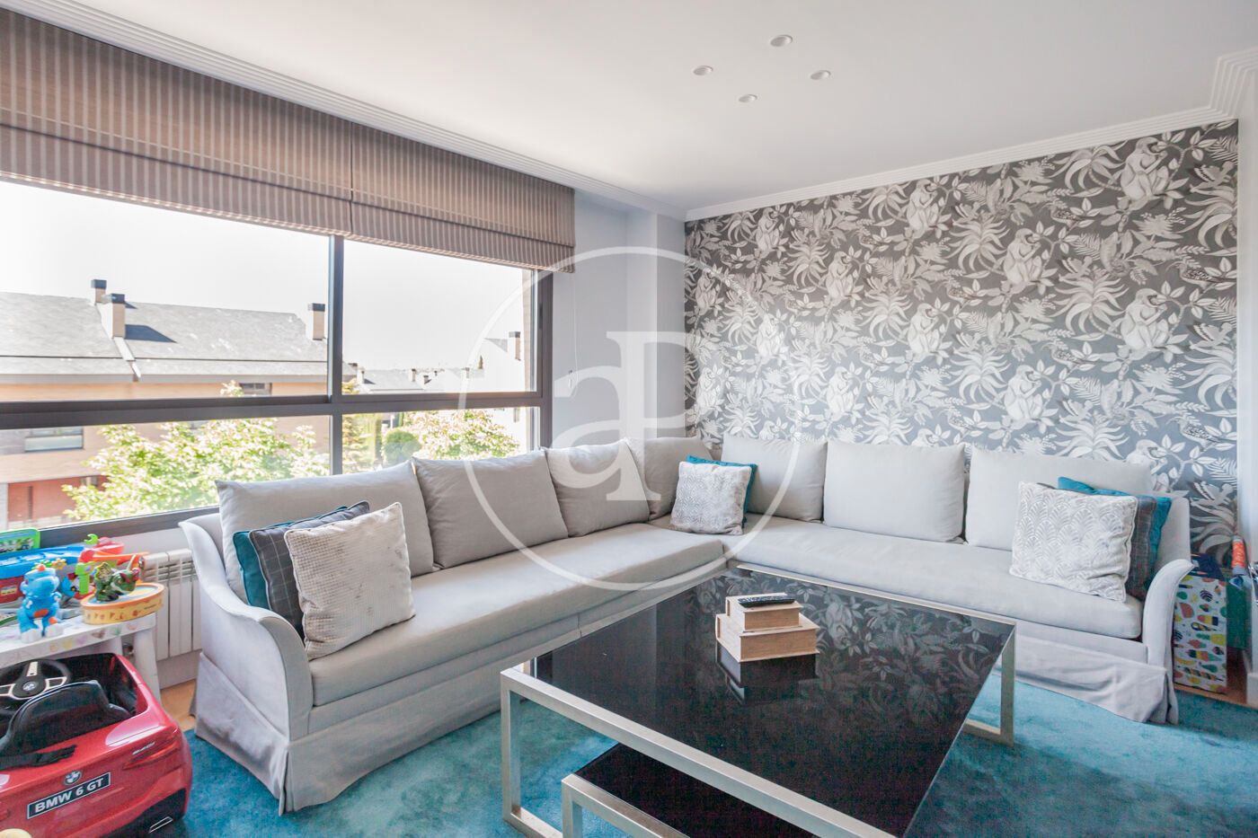 Living room of Attic for sale in La Moraleja  with Air Conditioner, Heating and Private garden