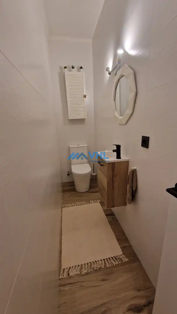 Baño de Piso de alquiler en Castro-Urdiales con Calefacción, Amueblado y Balcón