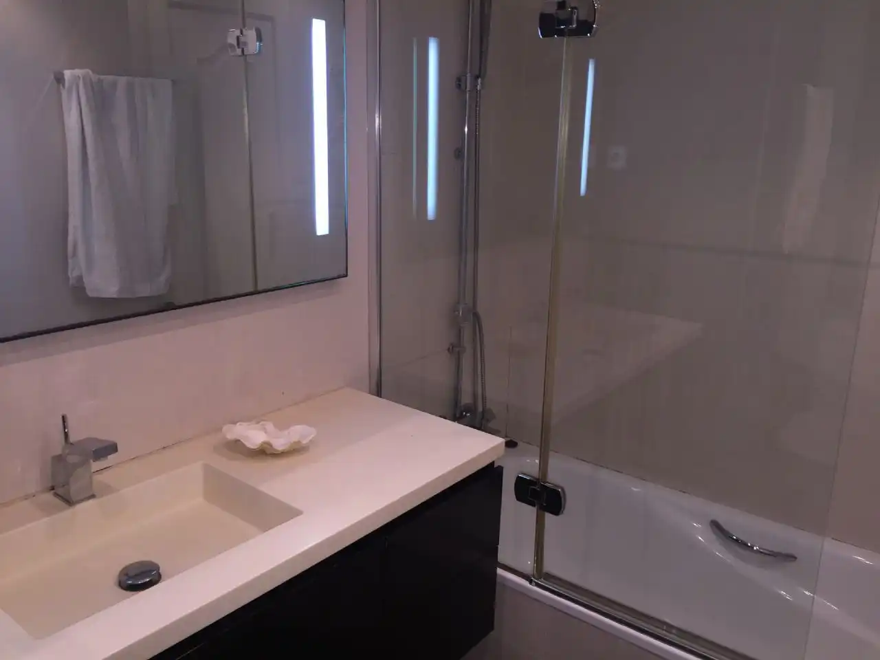 Bany de Pis de lloguer en Murcia amb Aire condicionat i Calefacció