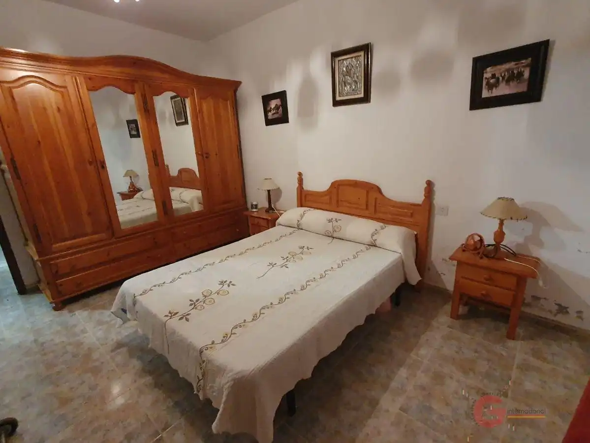 Casa rústica amb piscina en venda a Ítrabo, imagen 5