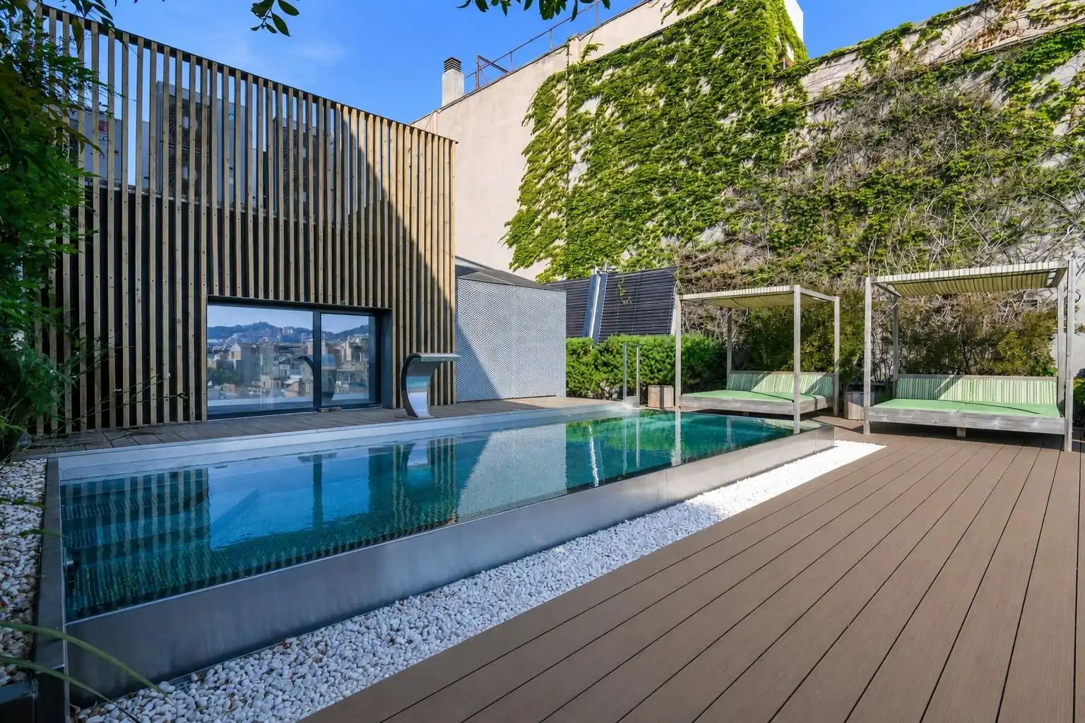 Terrasse von Wohnung zum Verkauf in Barcelona mit Klimaanlage, Heizung und Privatgarten