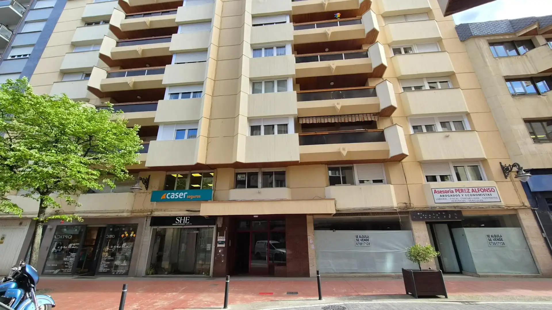 Oficina amb ascensor en venda a Calle AVE MARIA