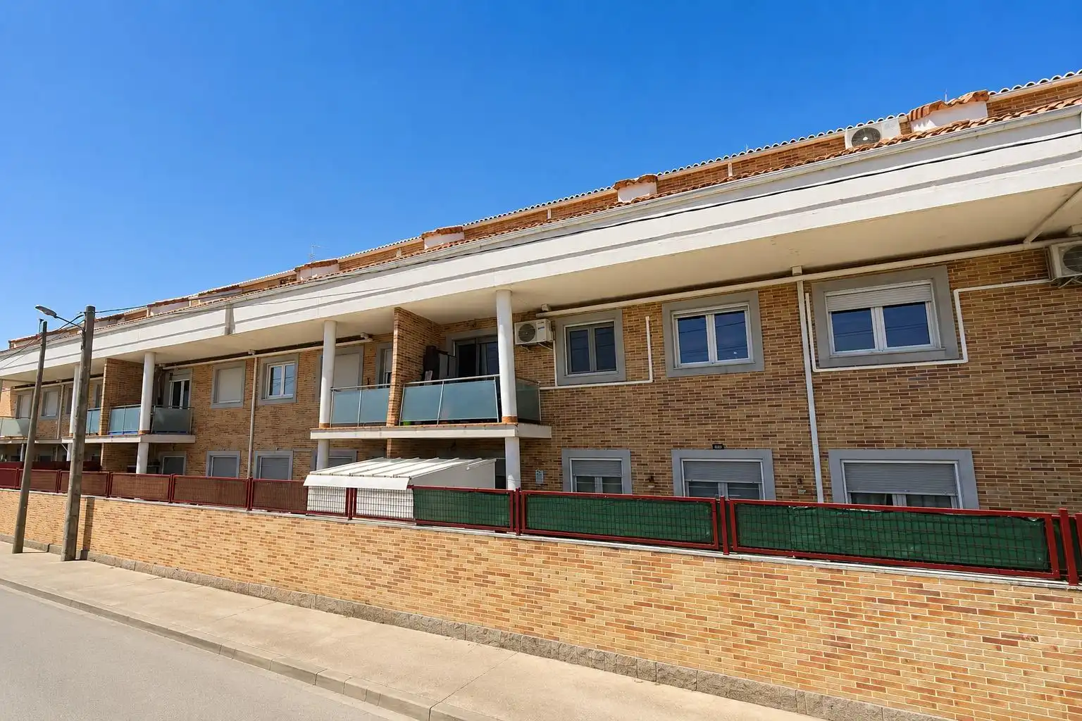 Vista exterior de Planta baixa en venda en Encinas de Abajo amb Calefacció