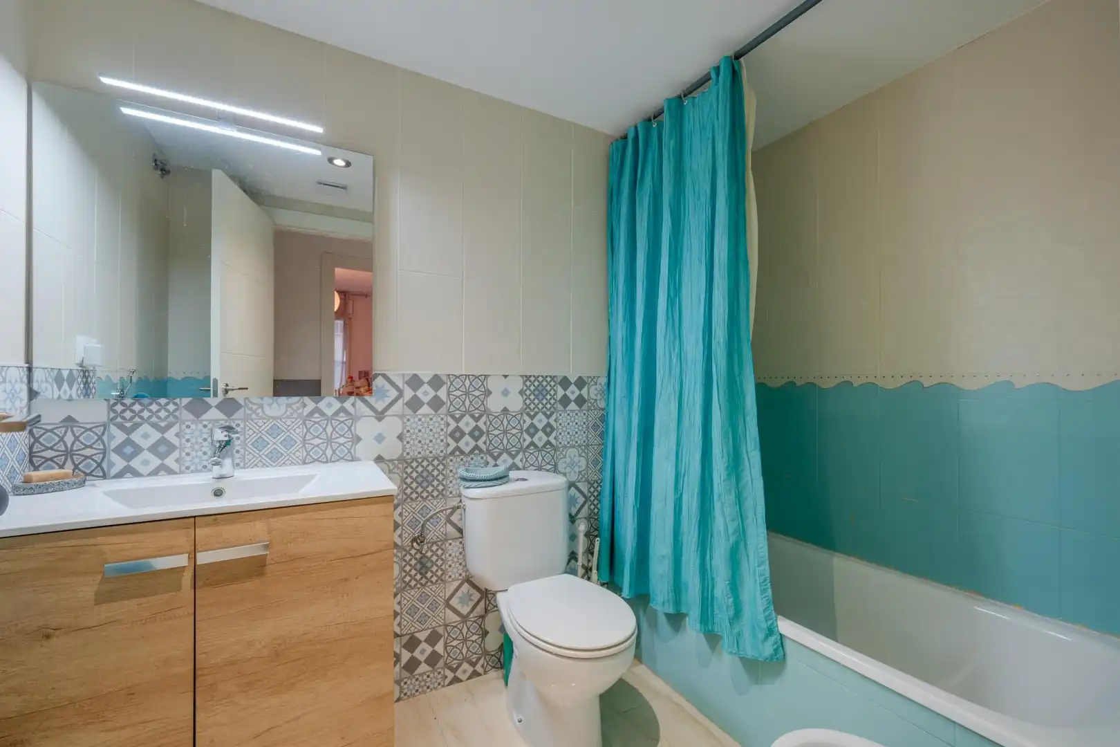 Bathroom of Duplexes for sale in Girona  with Heating