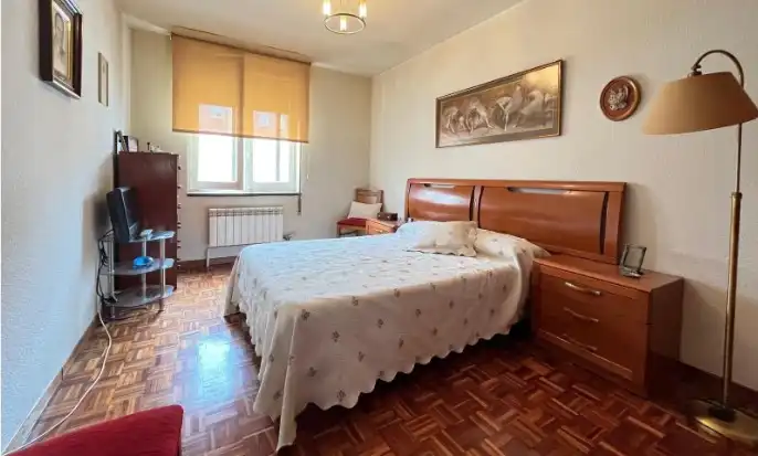 Schlafzimmer von Wohnung zum Verkauf in Burgos mit Heizung und Möbliert