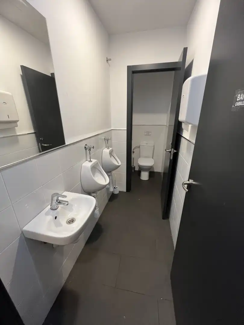 Business premises to rent in Avilés - CALLE FERNANDO MORAN, imagen 6