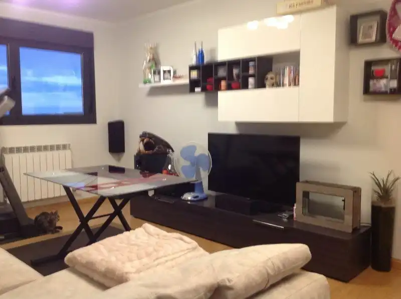 Sala de estar de Piso en venta en Santo Domingo de la Calzada con Calefacción, Parquet y Trastero