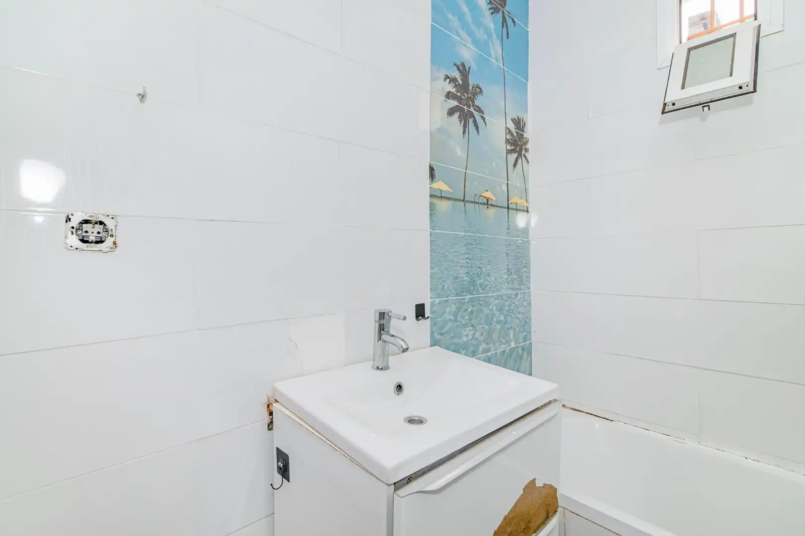 Bathroom of Detached homes for sale in Granada