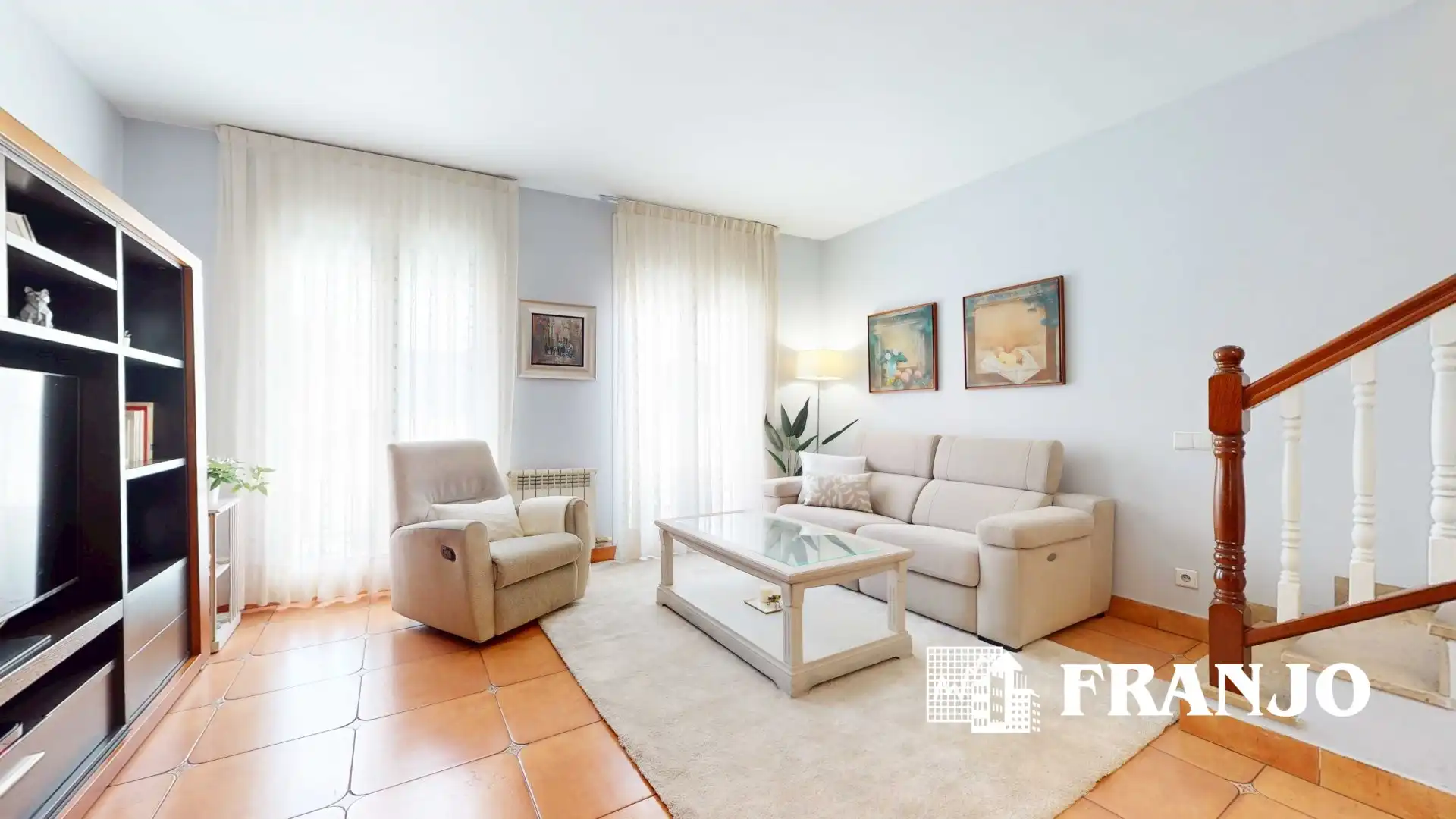 Sala de estar de Casa adosada en venta en Barberà del Vallès con Aire acondicionado, Calefacción y Terraza