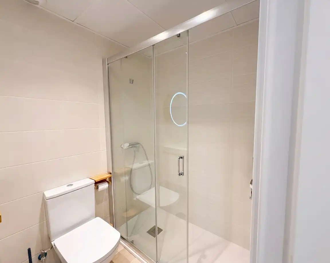 Bathroom of Flat for sale in Cartagena  with Air Conditioner, Heating and Terrace