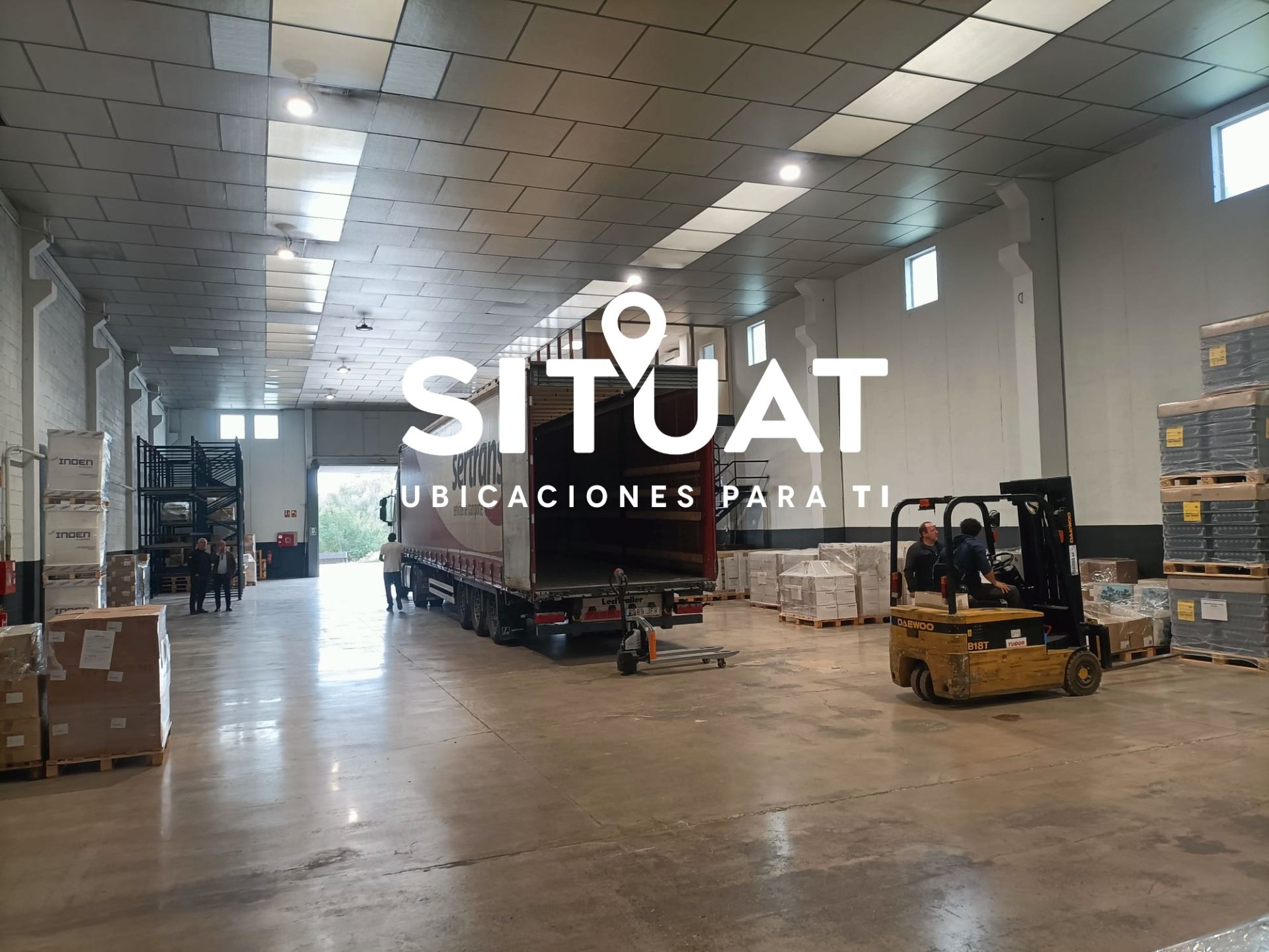 Fabrikhallen zum verkauf in Carrer Comerç, 3