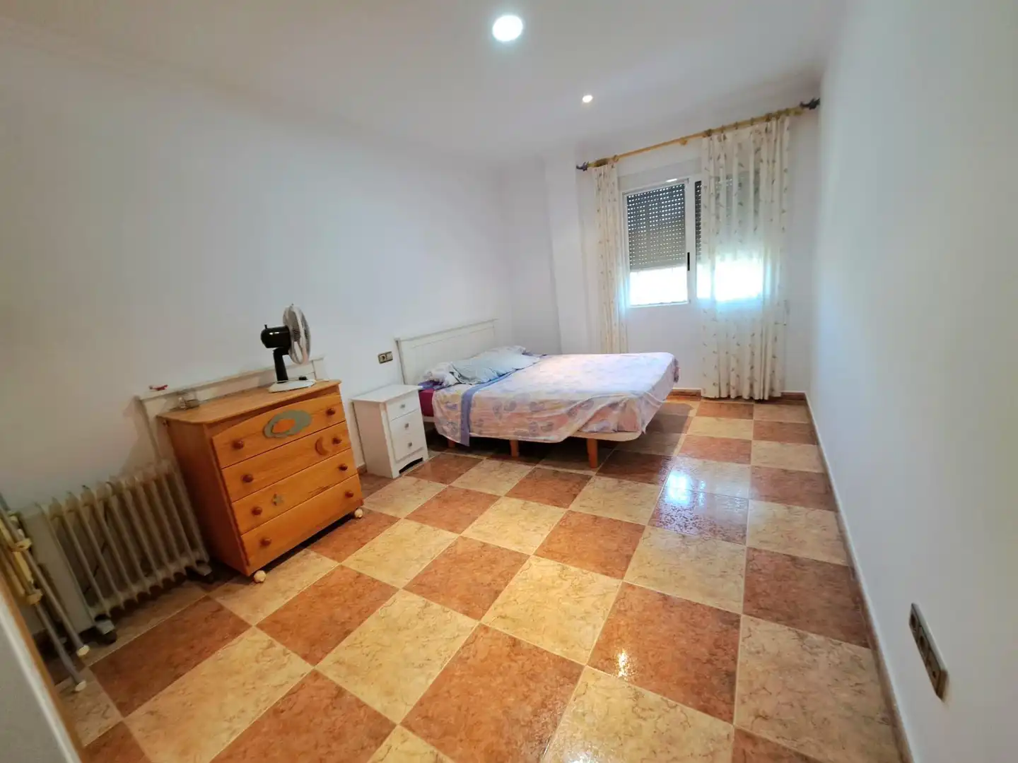 Bedroom of Houses for sale in Alzira  with Air Conditioner, Private garden and Terrace