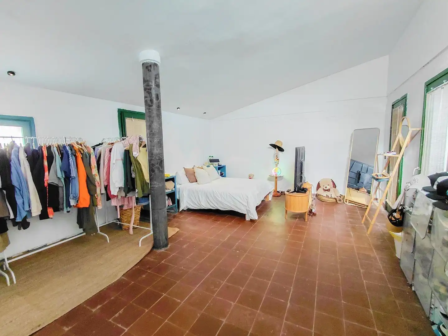 Dormitori de Casa adosada en venda en Cunit amb Jardí privat, Terrassa i Balcó