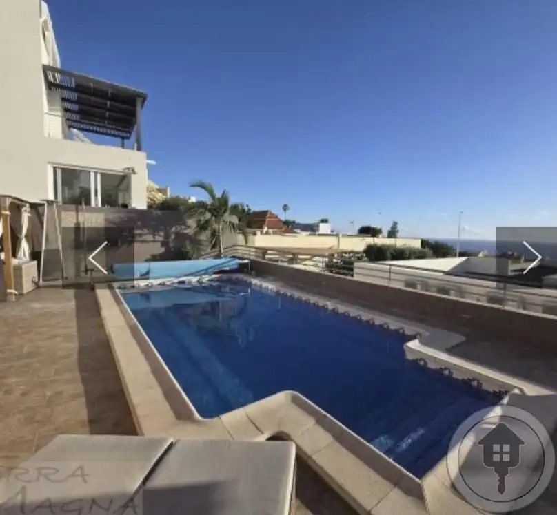 Piscina de Casa o chalet de alquiler en Adeje