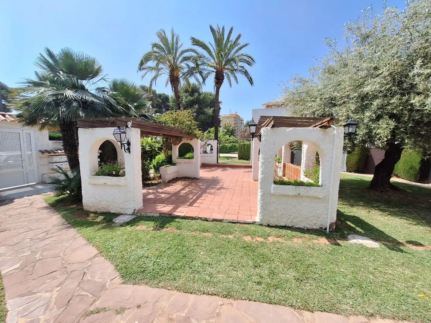 Jardín de Casa adosada en venta en Benicasim / Benicàssim con Terraza, Amueblado y Balcón