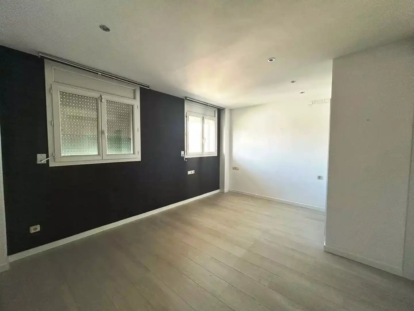 Schlafzimmer von Wohnung zur Miete in Girona mit Klimaanlage, Heizung und Parkett