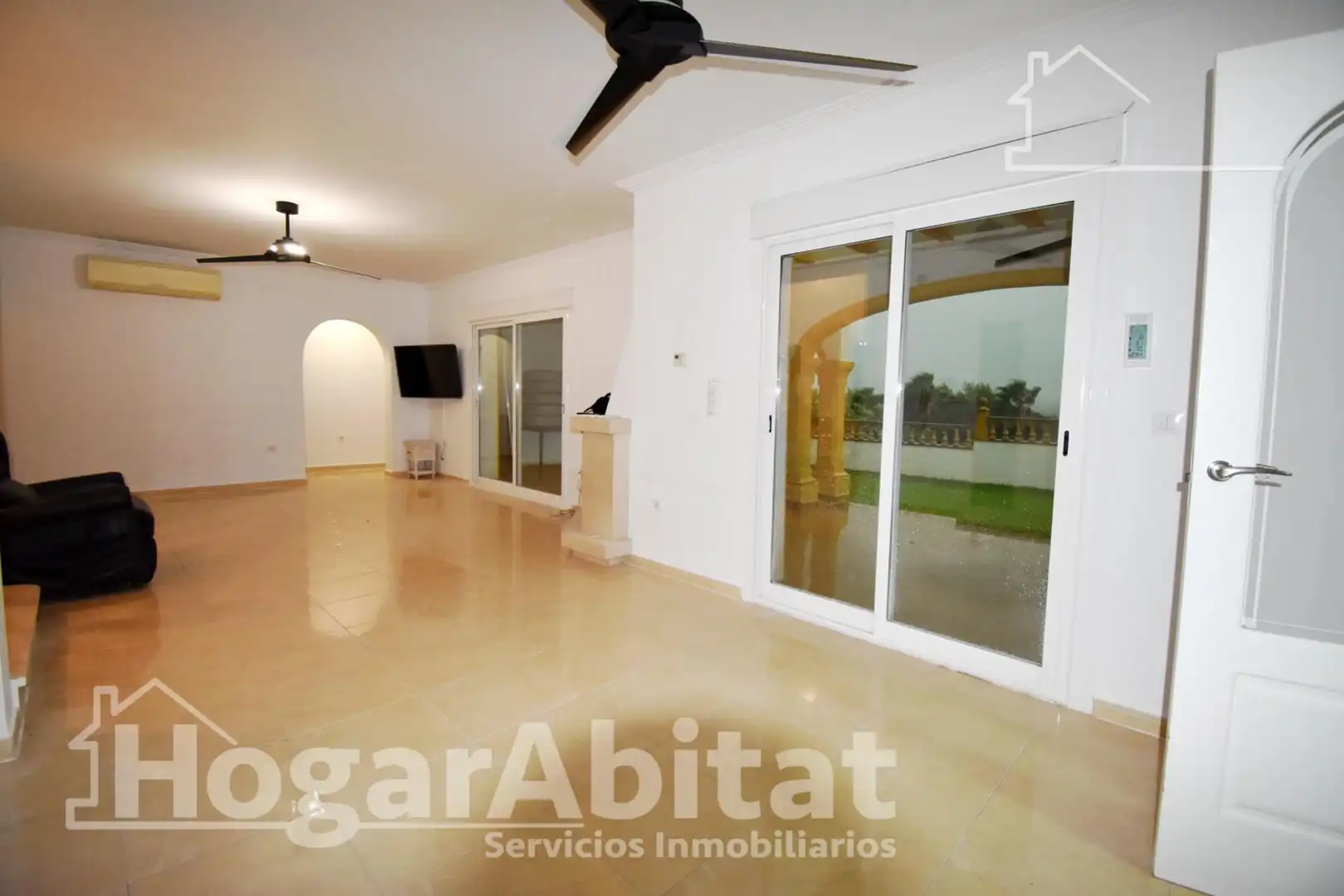 Sala de estar de Casa o chalet en venta en Beniarbeig con Aire acondicionado, Jardín privado y Terraza