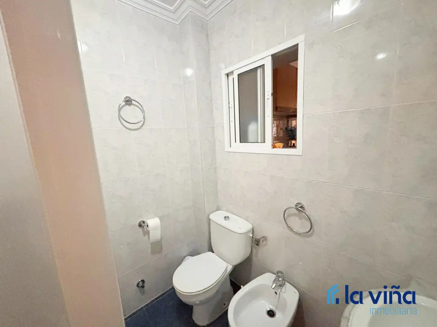 Baño de Piso en venta en Antequera con Aire acondicionado