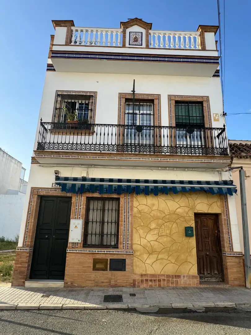 Vista exterior de Casa o chalet en venta en El Viso del Alcor con Aire acondicionado, Calefacción y Terraza