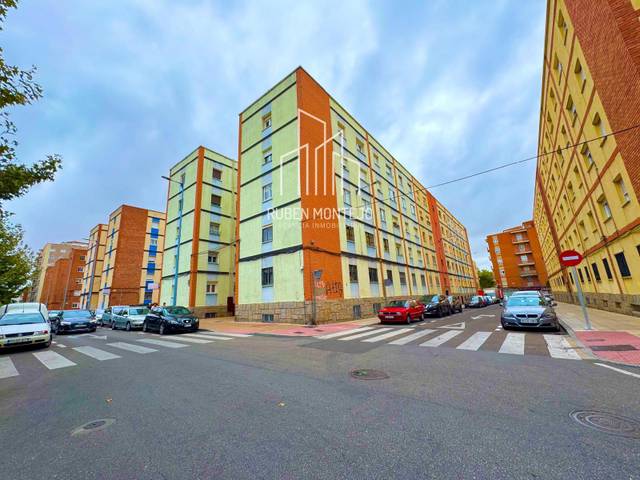 Piso en Alquiler en Azahar en Garrido Norte