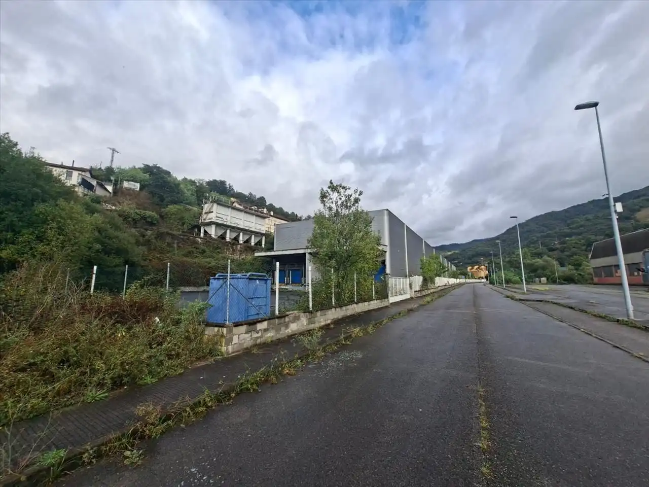 Nau industrial en venda a Cuadriella,La, 401, Zona Rural