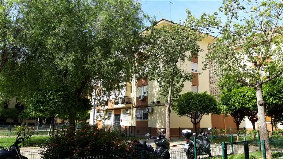 Vista exterior de Pis en venda en Sevilla