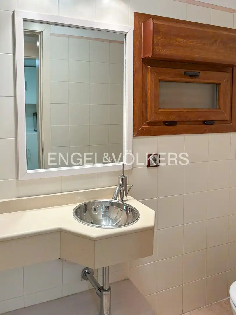 Baño de Casa adosada en venta en Las Rozas de Madrid con Aire acondicionado, Calefacción y Jardín privado