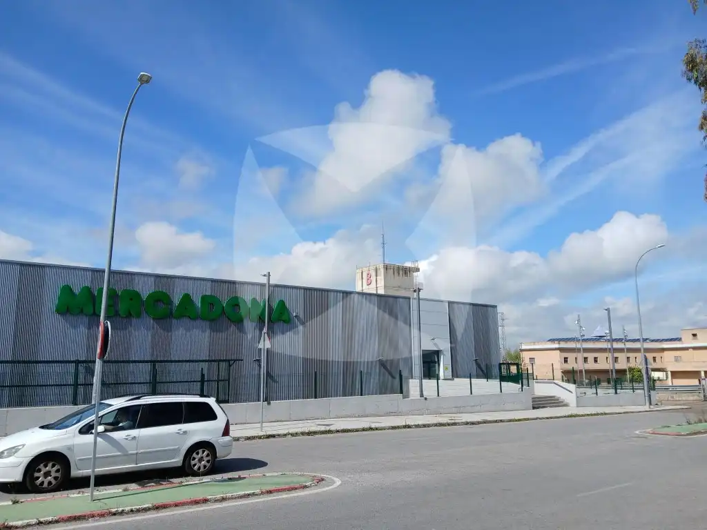 Industrial building to rent in Calle Nueva Creacion, imagen 40