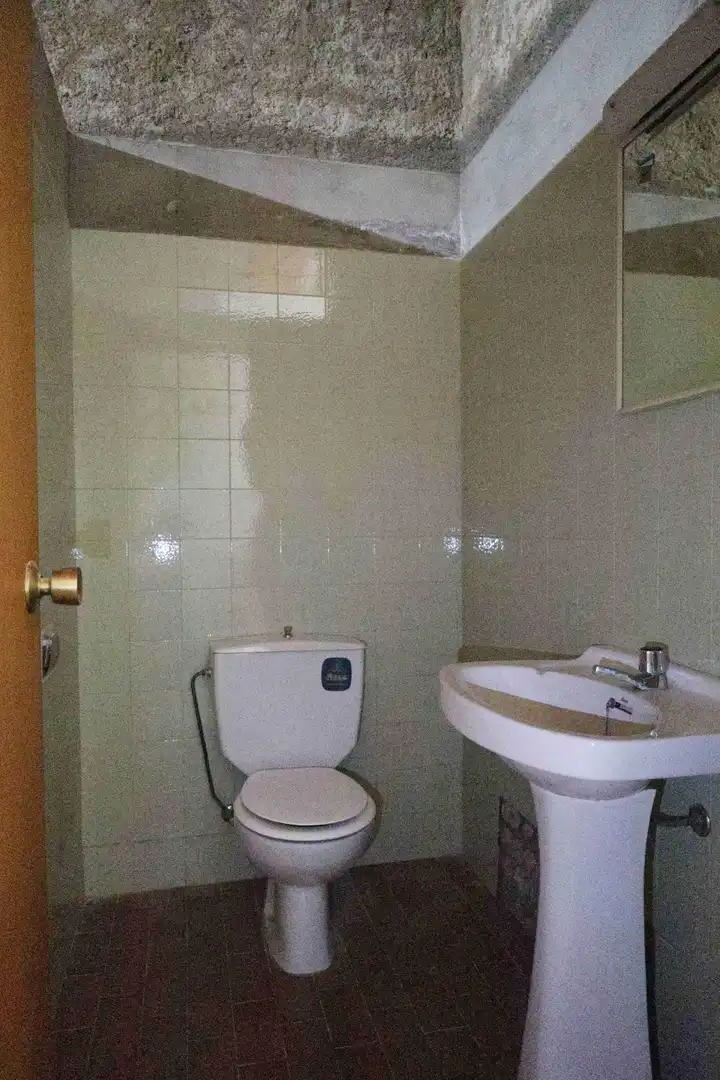 Bathroom of Houses for sale in La Codoñera  with Air Conditioner, Heating and Terrace