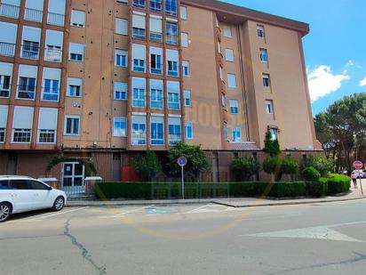 Vista exterior de Pis en venda en Cuenca Capital amb Calefacció i Terrassa