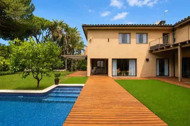 Maison avec piscine à vendre à Gavà Mar